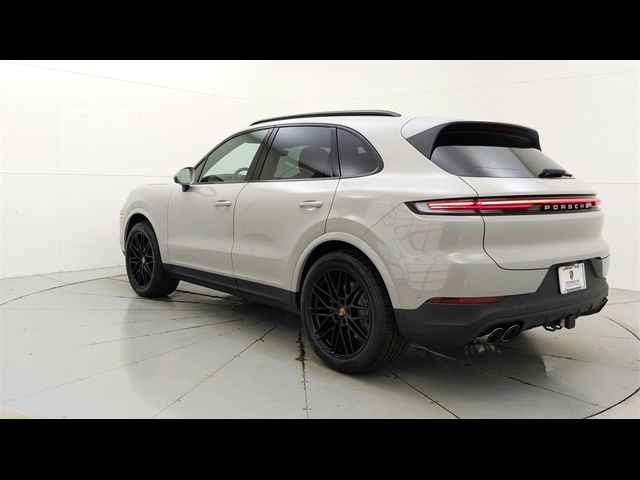 2024 Porsche Cayenne Base