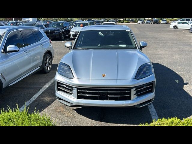 2024 Porsche Cayenne Base