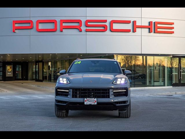 2024 Porsche Cayenne Base