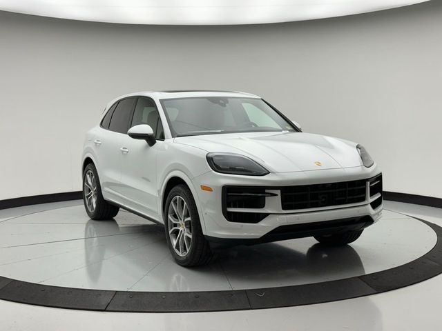 2024 Porsche Cayenne Base