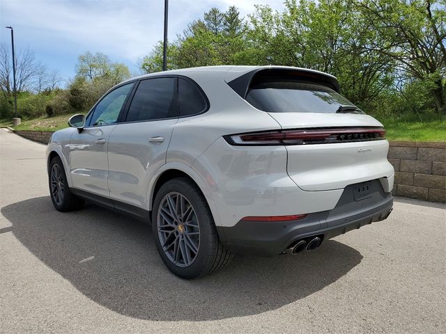 2024 Porsche Cayenne Base