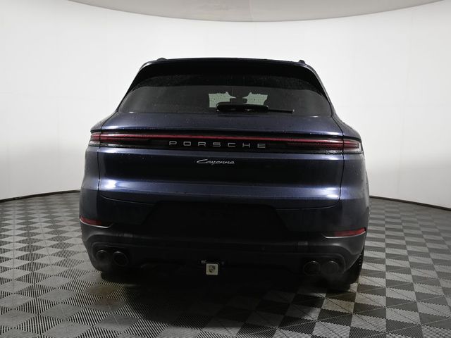 2024 Porsche Cayenne Base