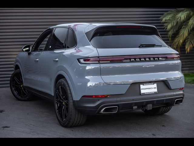 2024 Porsche Cayenne Base