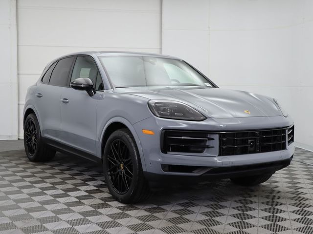 2024 Porsche Cayenne Base