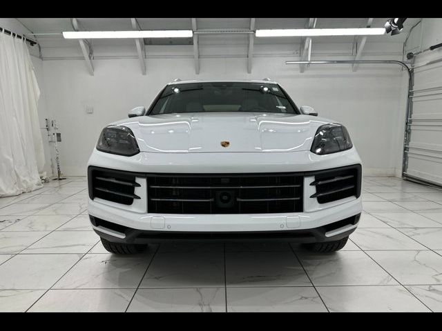 2024 Porsche Cayenne Base