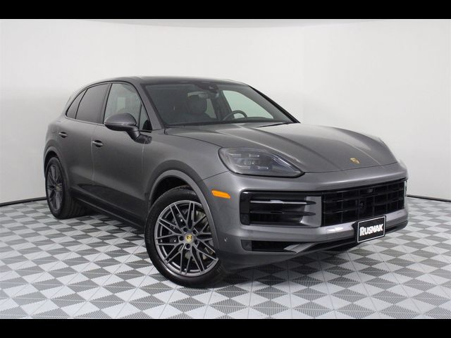 2024 Porsche Cayenne Base