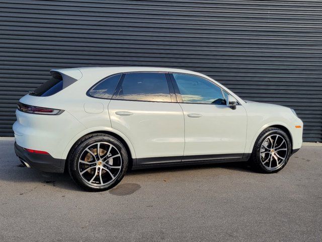 2024 Porsche Cayenne Base