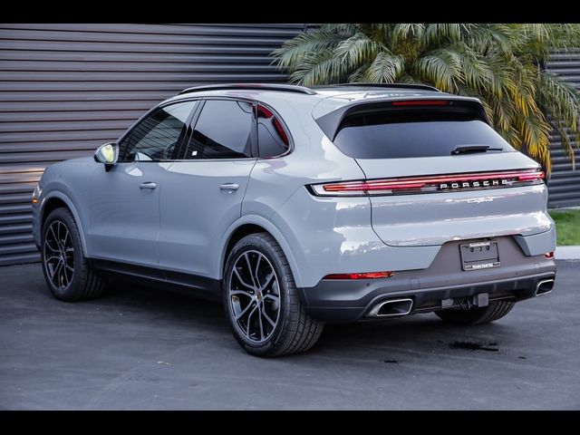 2024 Porsche Cayenne Base