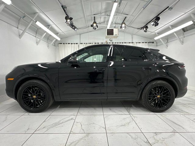 2024 Porsche Cayenne Base