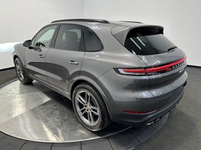 2024 Porsche Cayenne Base