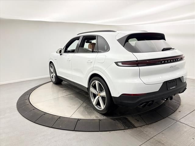 2024 Porsche Cayenne E-Hybrid Base