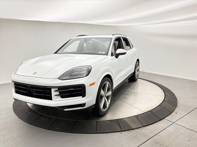 2024 Porsche Cayenne E-Hybrid Base