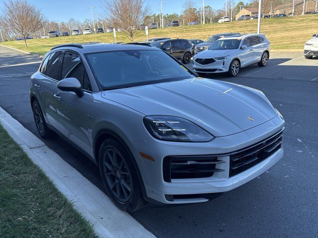 2024 Porsche Cayenne E-Hybrid Base