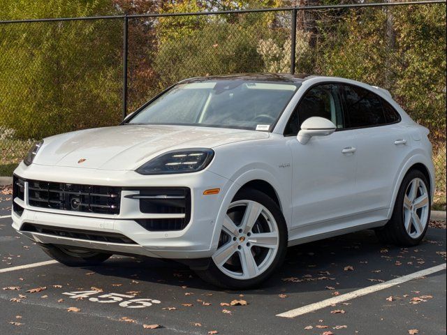 2024 Porsche Cayenne E-Hybrid Base