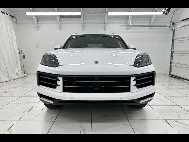 2024 Porsche Cayenne Base