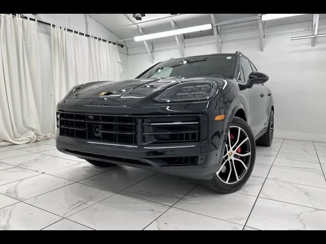 2024 Porsche Cayenne S