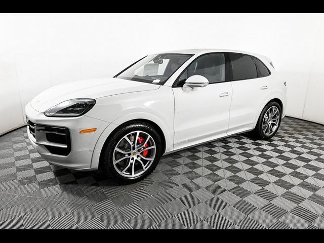 2024 Porsche Cayenne S