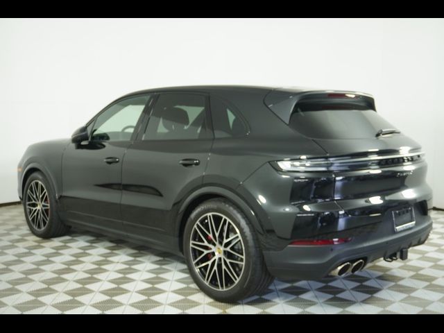 2024 Porsche Cayenne S