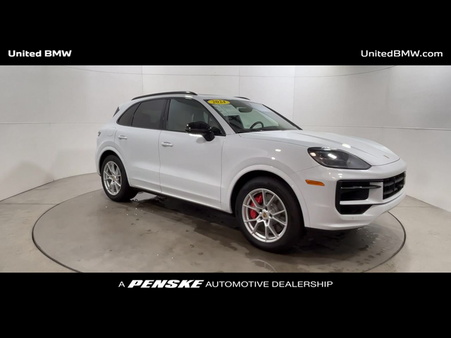 2024 Porsche Cayenne S