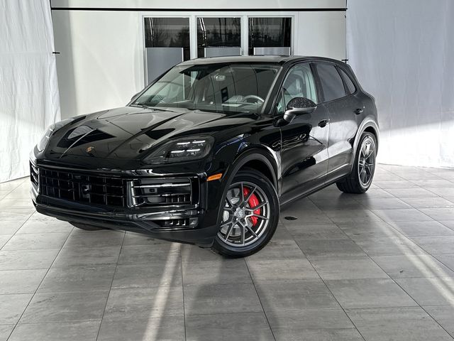 2024 Porsche Cayenne S