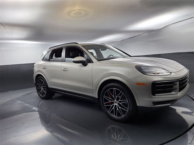 2024 Porsche Cayenne S