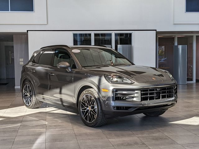 2024 Porsche Cayenne S