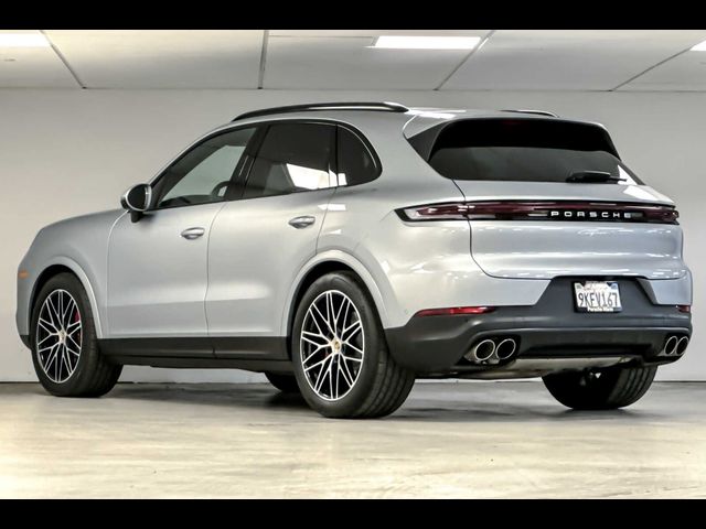 2024 Porsche Cayenne S