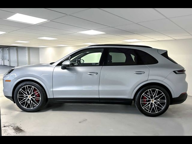 2024 Porsche Cayenne S