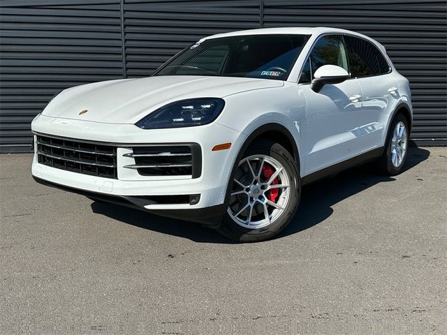 2024 Porsche Cayenne S