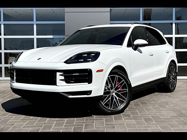 2024 Porsche Cayenne S