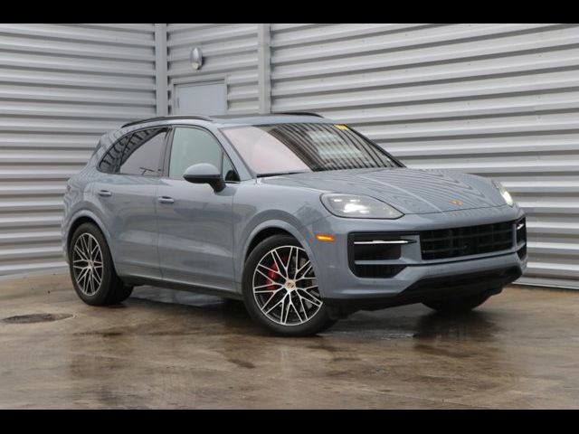 2024 Porsche Cayenne S