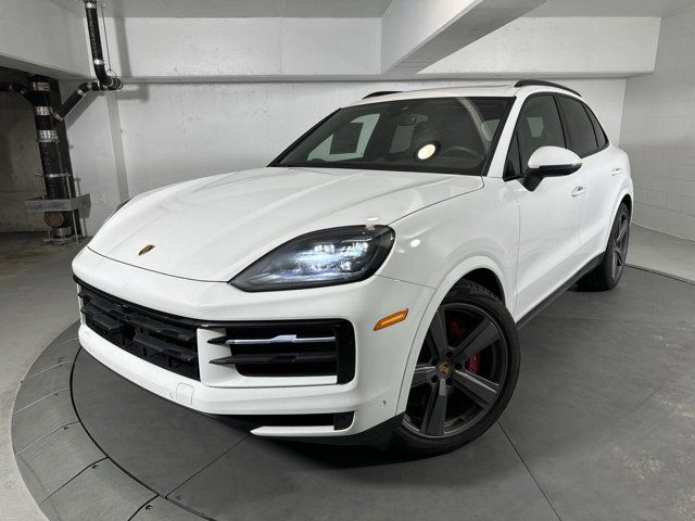 2024 Porsche Cayenne S