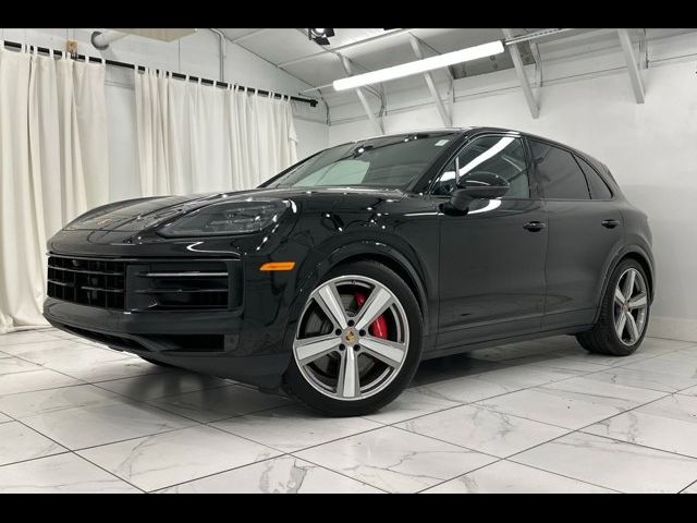 2024 Porsche Cayenne S