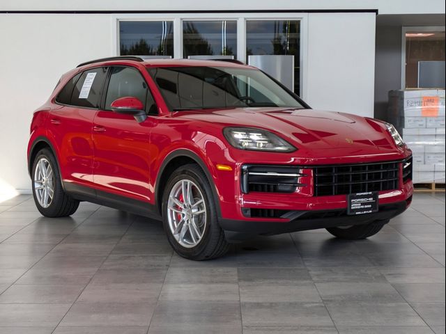 2024 Porsche Cayenne S