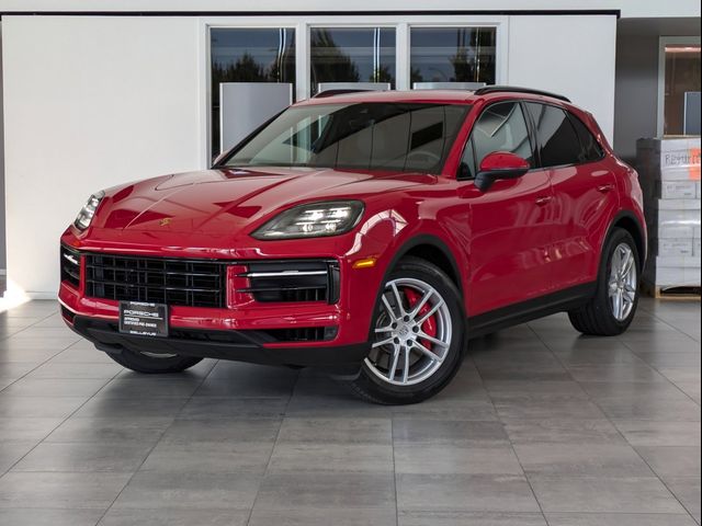 2024 Porsche Cayenne S