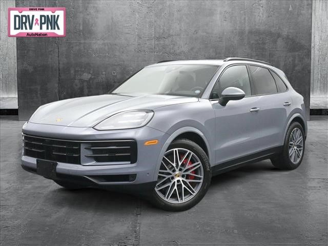 2024 Porsche Cayenne S