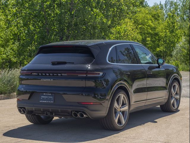 2024 Porsche Cayenne S