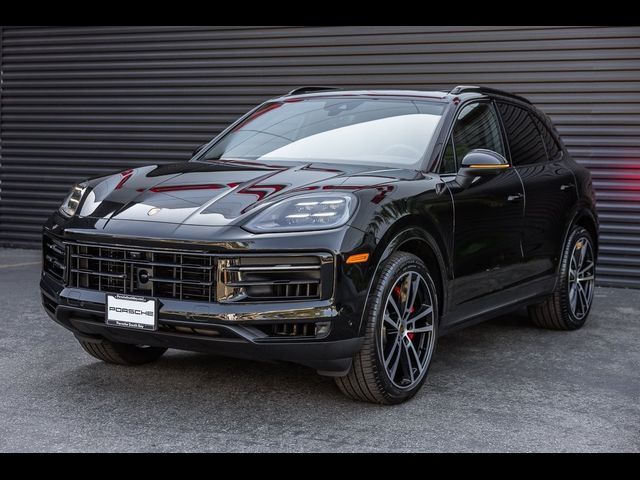 2024 Porsche Cayenne S