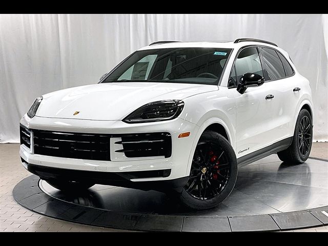 2024 Porsche Cayenne S