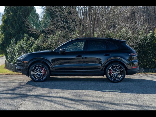 2024 Porsche Cayenne S