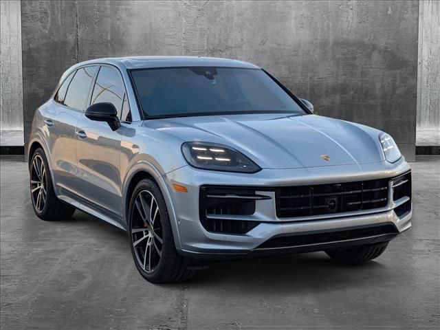 2024 Porsche Cayenne S