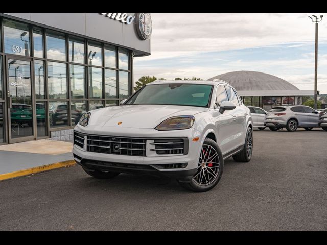 2024 Porsche Cayenne S