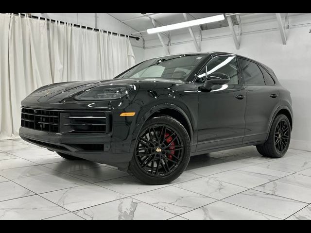 2024 Porsche Cayenne S