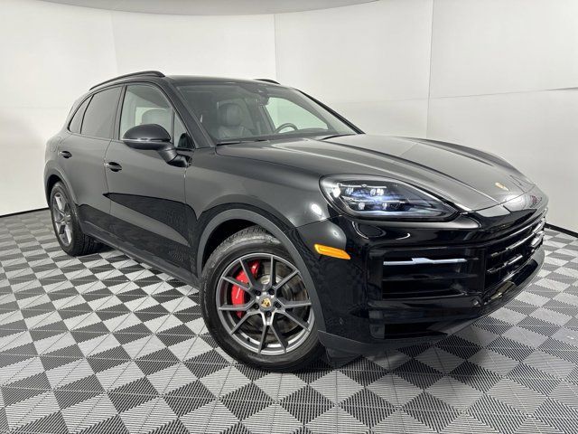 2024 Porsche Cayenne S