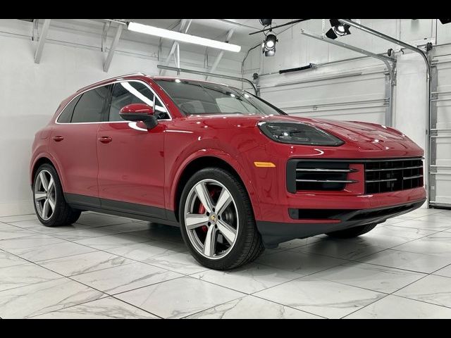 2024 Porsche Cayenne S