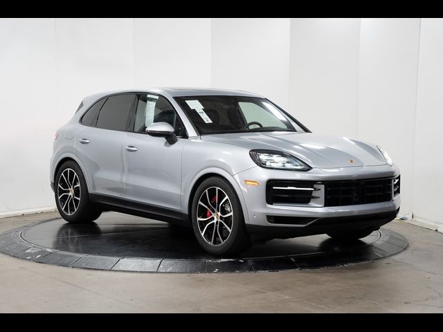 2024 Porsche Cayenne S