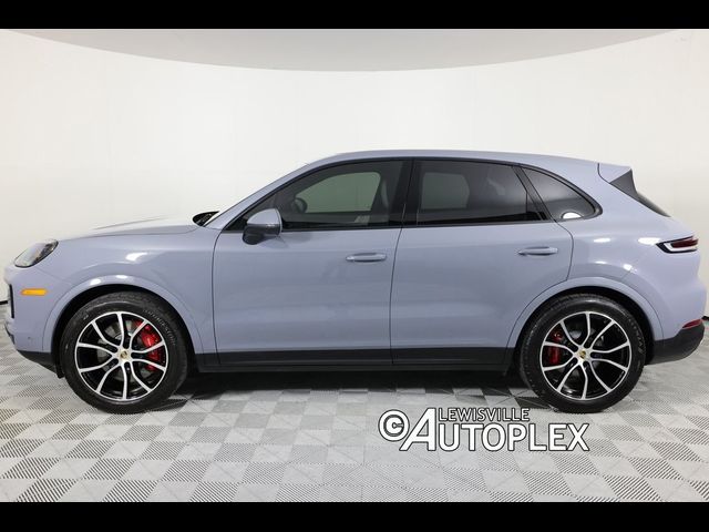 2024 Porsche Cayenne S