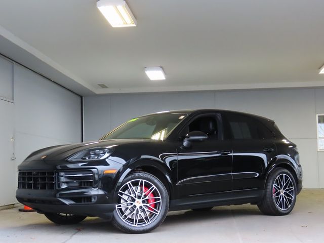 2024 Porsche Cayenne S