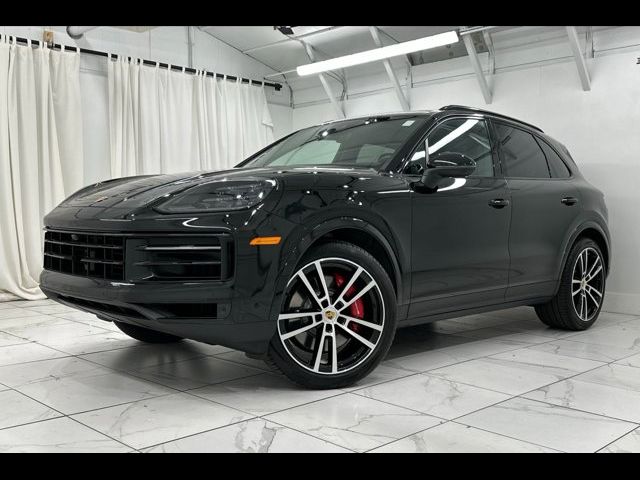 2024 Porsche Cayenne S