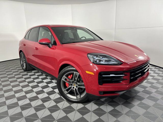 2024 Porsche Cayenne S